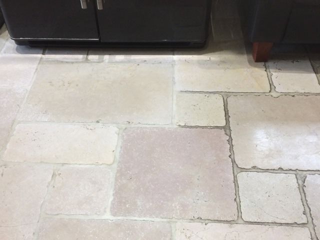 images/travatine-floor-cleaning/slider/travatine-floor-cleaning-new-1-kireth.jpeg