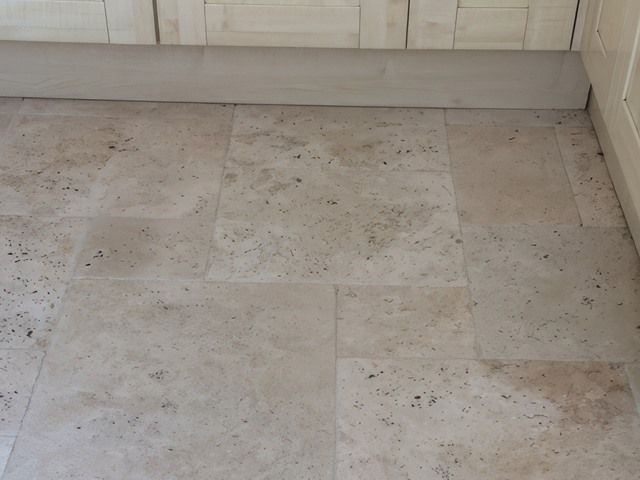 images/travatine-floor-cleaning/slider/travatine-floor-cleaning-new-3-kireth.jpeg