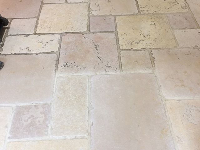 images/travatine-floor-cleaning/slider/travatine-floor-cleaning-new-2-kireth.jpeg
